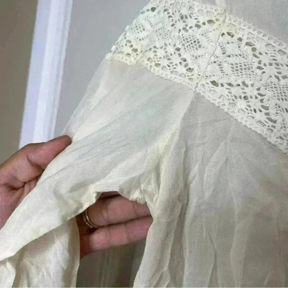 Free People Sheer Eyelet Detail White Boho Top Sz XS - Picture 3 of 10